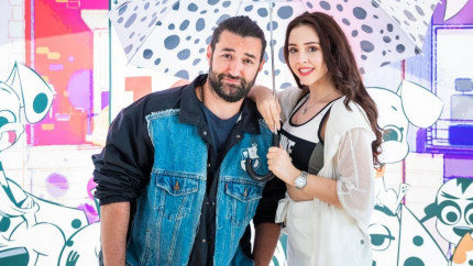 Celebra Bibi a semnat cu Smiley Ce va face tânăra superbă cu peste 1 milion de abonați pe Youtube