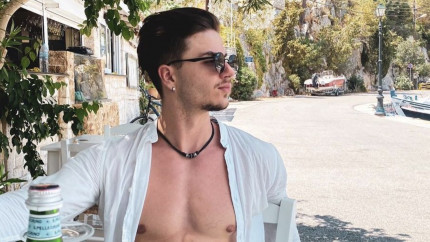 Cine este și cu ce se ocupă Eduard Gogulescu de la Survivor România. A intrat în echipa Războinicilor alături de Alina Radi