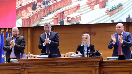 Se dau 2.500 de lei de la stat. Trebuie îndeplinită această condiție. Decizia de ultimă oră luată de premierul Marcel Ciolacu. E oficial