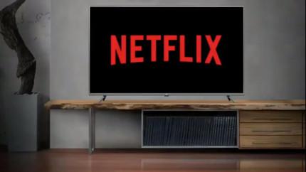 Filmul de pe Netflix care a ajuns în top 10 trending pe tot globul. Are sute de mii de vizualizări dar a împărțit internetul în două