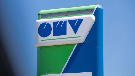 Pleacă austriecii de la OMV Petrom definitiv din România Ce se întâmplă cu sutele de benzinării din toată țara. CEO-ul companiei a vrut să explice ea totul