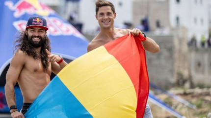 Performanță istorică pentru România AUR la Campionatele Mondiale de Înot din Japonia Și nu nu David Popovici a bifat marea reușită