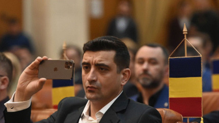 Ultimul sondaj REAL înainte de alegerile prezidențiale George Simion pe locul 1. Surpriză mare pe locurile 2 și 3