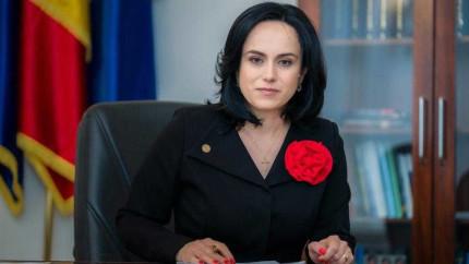 Alocații mai mari de la 1 ianuarie. Banii intră direct pe cardurile părinților. Ce sume ar urma să primească
