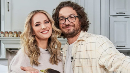 Motivul pentru care Antena 1 a dat-o în judecată și pe soția lui chef Florin Dumitrescu Foștii jurați de la Chefi la Cuțite au primit o lovitură neașteptată