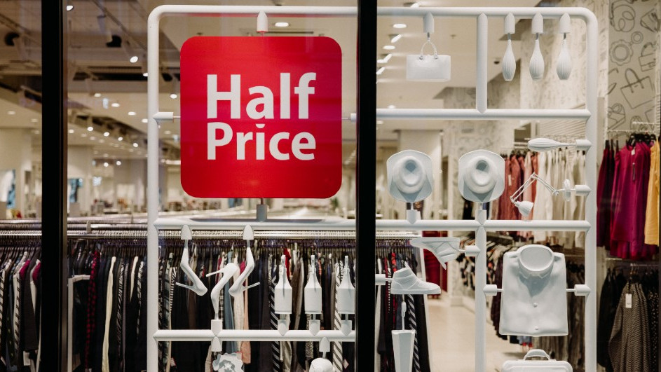 S-a deschis primul magazin cu produse de branduri de lux în București la prețuri foarte mici. Unde găsiți HalfPrice