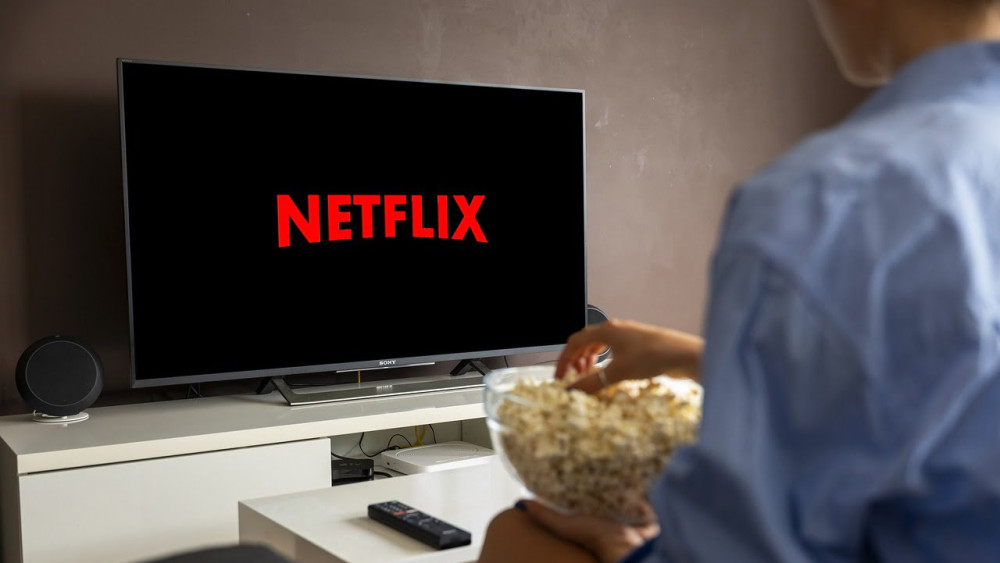Filmul de pe Netflix care a reușit un record de vizualizări în luna mai. Este o comedie care te lasă cu multă energie pozitivă la final