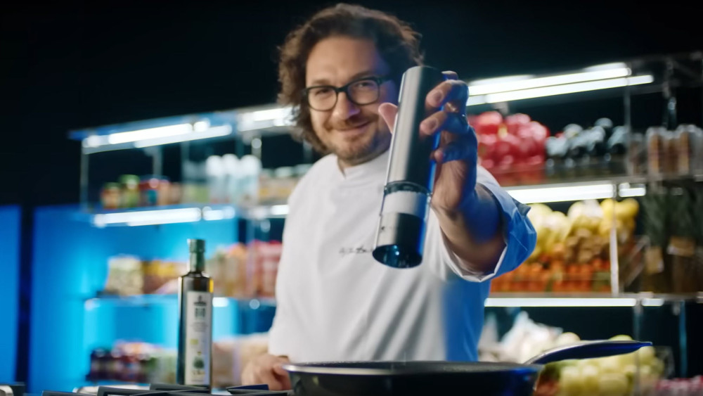 Umilință istorică pentru Antena 1 Ce a reușit să facă chef Florin Dumitrescu imediat după ce a anunțat că a semnat cu PRO TV. Este de neimaginat