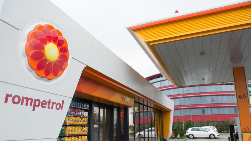 Rompetrol oferă câte 200 de lei clienților pentru a-și alimenta mașinile cu benzină sau motorină Ce trebuie să facă cei interesați