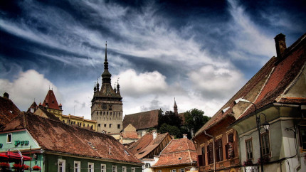 Locul unic în lume care se află în România vizitat anual de sute de mii de turiști străini Are ceva ce nu se mai găsește pe nicăieri. Prea puțini români știu de el