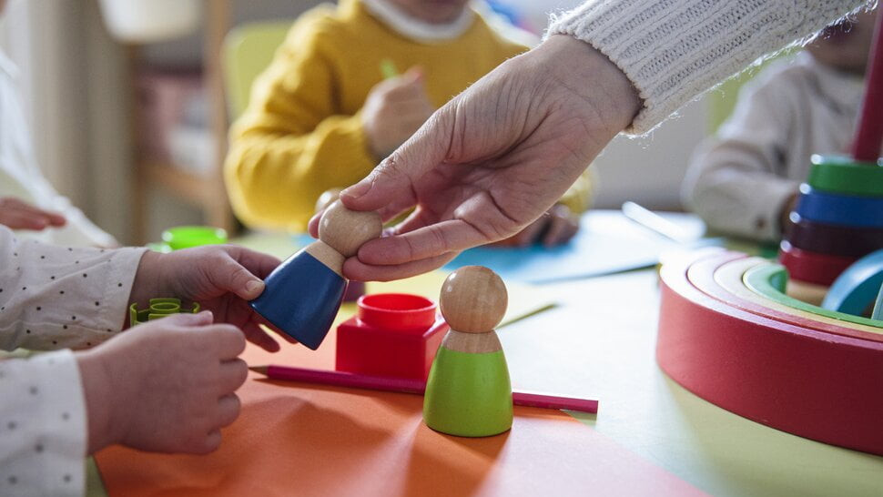 Se dau câte 3.000 de euro bani de la stat celor care au copii sub această vârstă Trebuie făcută neapărat cerere. Data limită până la care pot fi depuse documentele