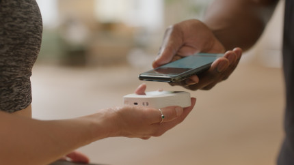 Revolut dă câte 1.000 de lei pe loc tuturor clienților care îndeplinesc această condiție Milioane de români pot beneficia de acești bani foarte simplu
