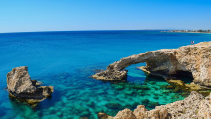 Vacanță cu 400 de euro pentru 7 zile. Locația unde nu trebuie să cheltui mulți bani dar este la fel de frumoasă precum Grecia