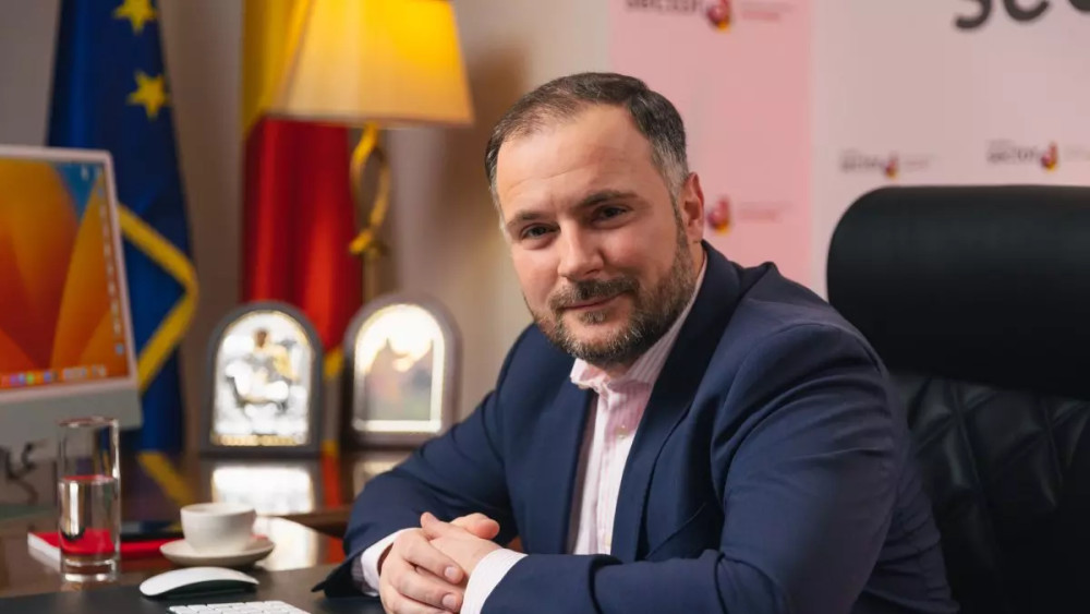 Cine este cu adevărat Rareș Hopincă candidatul PSD-PNL la Primăria Sectorului 2 Ce avere neștiută are acesta