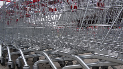 Scumpiri în lanț din septembrie. Produsele populare care vor avea prețurile mult majorate. Va fi o adevărată explozie la raft