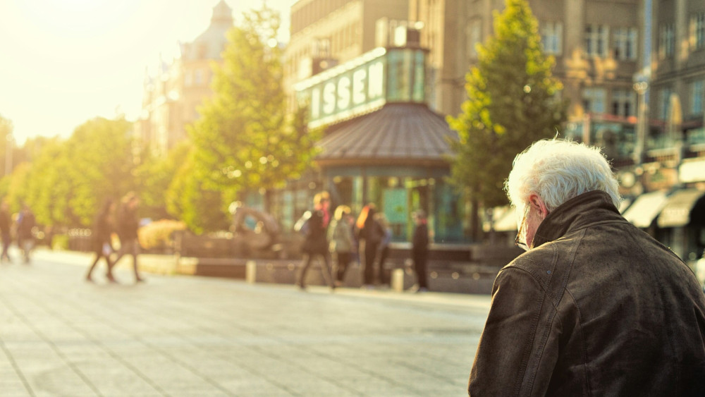Pensii mai mari cu 700 de lei chiar din februarie Cine sunt pensionarii care pot să primească mai mulți bani lunar. E foarte simplu
