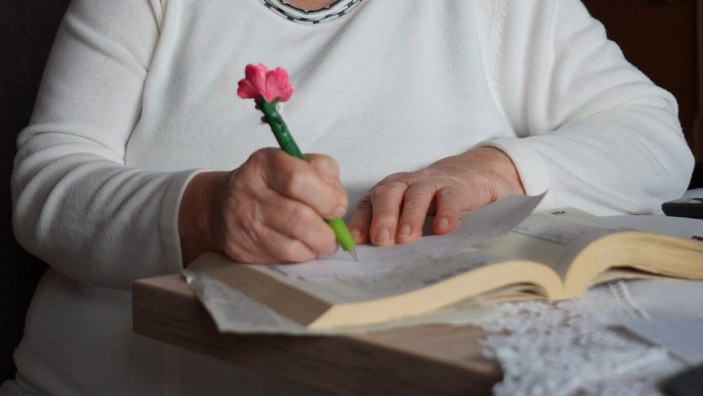 Se modifică vârsta de pensionare Românii care pot să iasă la pensie mai devreme din luna octombrie. Casa de Pensii anunț oficial