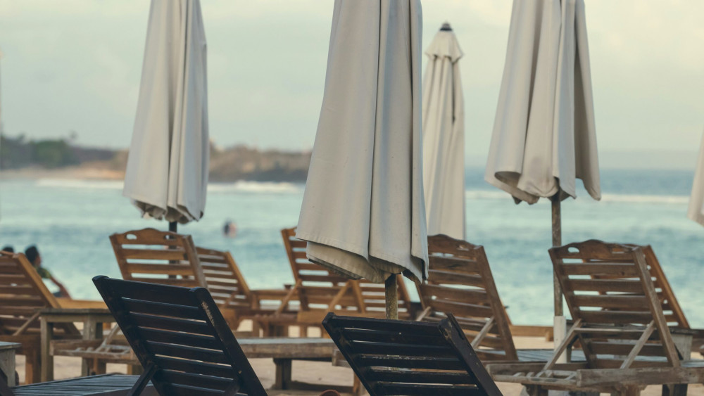 Cea mai ieftină plajă din România. Te simți ca-n Mikonos în Grecia. Prețurile sunt infime și comparativ cu Mamaia și orice altă stațiune