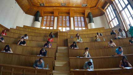 Facultatea de top din România considerată foarte proastă pentru că nu oferă posibilități de angajare. A devenit inutilă în 2025 deși mulți se bat pe ea