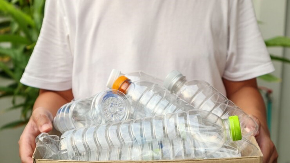Probleme mari cu sistemul de reciclare sticle pet-uri în România. Ce se întâmplă cu toate punctele unde se poate recicla. Decizie de ultimă oră a autorităților