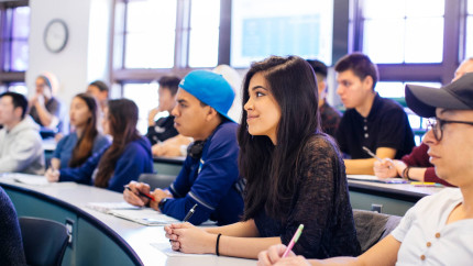 Facultatea din România unde studenții sunt plătiți încă dinainte să o finalizeze. Oferă o mulțime de avantaje financiar dar și un loc de muncă stabil după absolvire