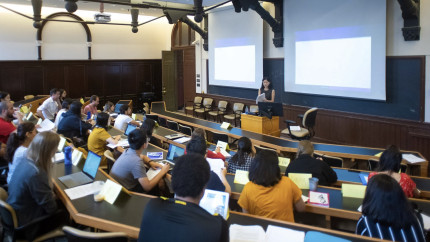 Câți români cu vârste cuprinse între 25 și 64 de ani au terminat cel puțin o facultate Pe ce loc se clasează țara noastră în Europa în 2026 ca studii superioare