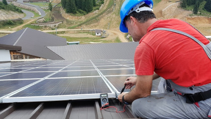 Analiză EXCLUSIVĂ | România în stare de alertă energetică De ce s-a ajuns la criză cu un număr record de prosumatori și ce riscuri ne așteaptă după problemele de la Cernavodă