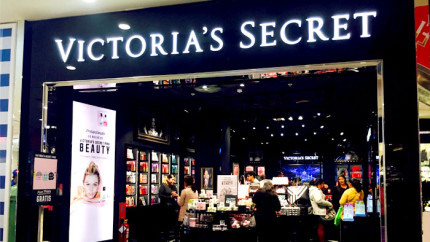 Ai cumpărat vreodată ceva de la celebrul magazin Victorias Secret din România Posibil să fi fost păcălit. Ce trebuie să verifici imediat la casa de marcat