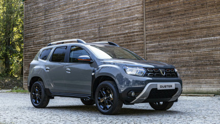 Cât o să coste o Dacia Duster nouă de la 1 august 2025 după ce crește TVA. Cât de mult plătesc românii în plus pentru aceeași mașină
