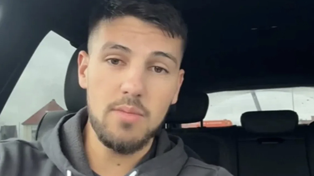 Câți bani a câștigat Cătălin Gaton din TikTok în numai o lună Suma este foarte mare. Tânărul de 26 de ani lucrează în Germania la o fermă de animale