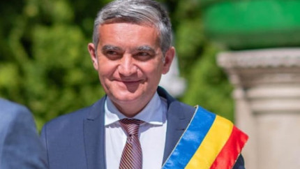 Primarul orașului Sinaia Vlad Oprea a fost reținut de DNA. Ce acuzații i se aduc. Informație oficială de la procurori