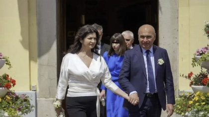 Ce salariu lunar primește Ioana Fâșie iubita premierului Ilie Bolojan Ce tip de asistentă este și unde lucrează