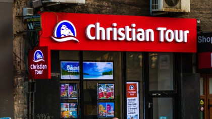 Cât costă o vacanță cu Christian Tour în una dintre cele 6 insule premium din Grecia Prețurile sunt încă foarte mici și după listarea cu succes la BVB