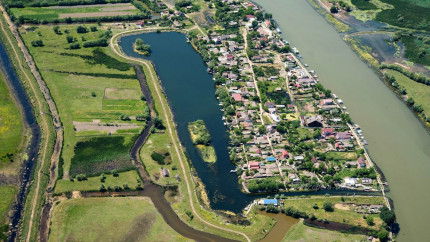 Locul superb din România care o să dispară complet de pe hartă. Este unic pe planetă dar oamenii nu mai pot trăi aici. Ce s-a întâmplat în mare secret