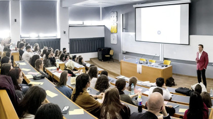 Taxele oficiale pentru facultate în 2026 Cât costă un an de studiu la Medicină Drept sau ASE