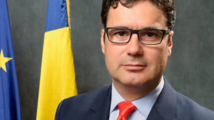 Celebrul Remus Pricopie rectorul SNSPA a tăiat veniturile angajaților cu până la 90. Este de necrezut ce motiv a invocat