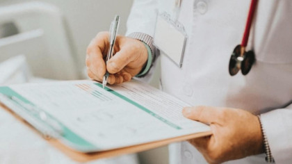Cât costă o consultație la medic în România comparativ cu Franța Germania UK sau SUA Diferențele uriașe de preț