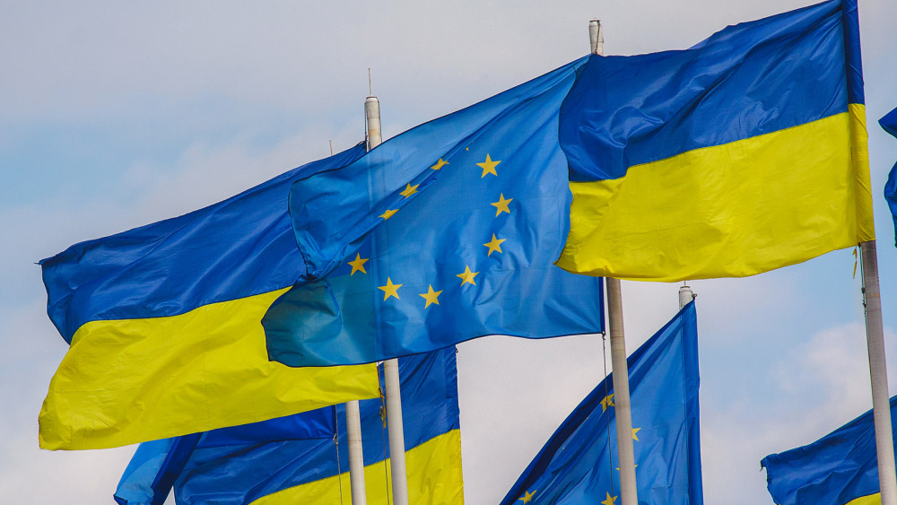 Ucraina a decis să închidă majoritatea liceelor cu predare în limba română. Cum justifică decizie și ce spune UE