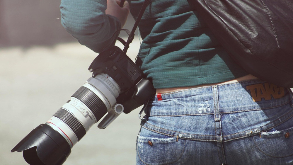 Cât a ajuns să coste un fotograf pentru nuntă sau botez în 2025 Prețul a crescut cu 21 față de anul precedent