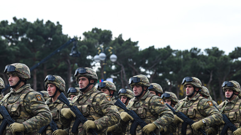 Ce salariu va încasa un simplu soldat începând cu 1 ianuarie 2027. Noua lege a salarizării unitare modifică favorabil grila de calcul