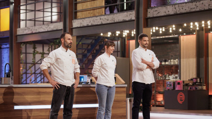 Cine va câștiga marea finală MasterChef România dintre Ștefan Măchiță Cosmina Boboc și Florentin Drăgoiu Rezultatul este surprinzător