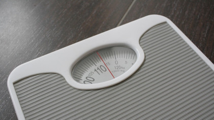 Câte kilograme este sănătos să slăbești pe săptămână Ce spun studiile medicale și ce pericole ascund dietele drastice