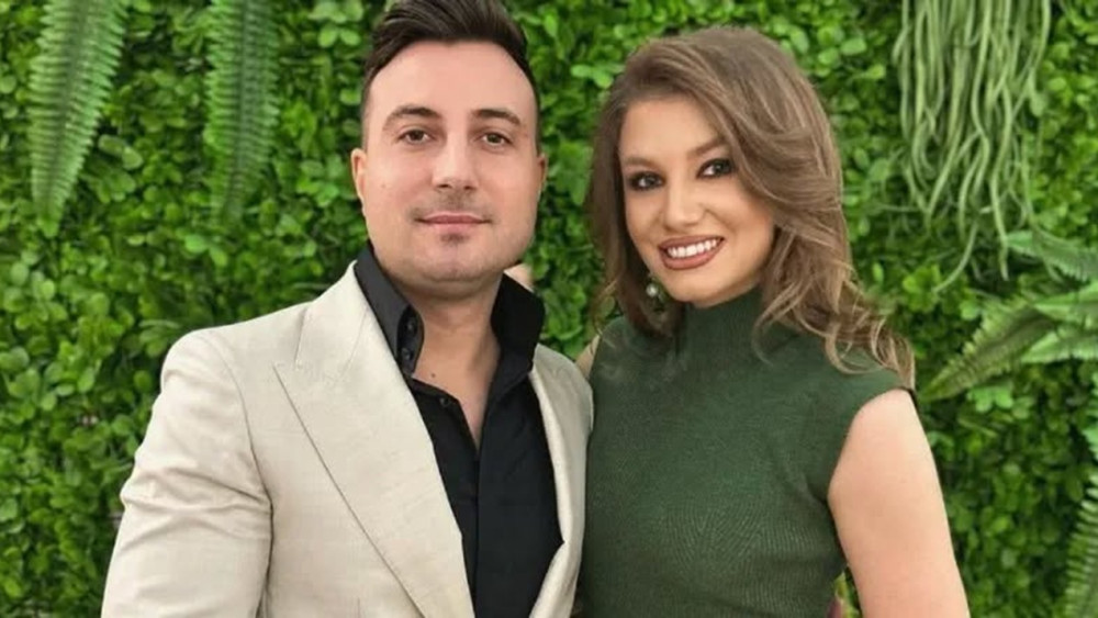 De ce ar fi înlocuit-o Valentin Sanfira pe Codruța Filip cu celebra Ana Gabriela. Artistul s-a afișat deja cu noua iubită