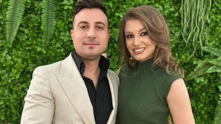 De ce ar fi înlocuit-o Valentin Sanfira pe Codruța Filip cu celebra Ana Gabriela. Artistul s-a afișat deja cu noua iubită