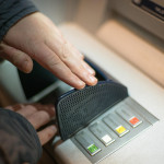Top 5 bănci din România cu cele mai mici dobânzi la credite în mai 2026 Raiffeisen Bank are o promoție în desfășurare