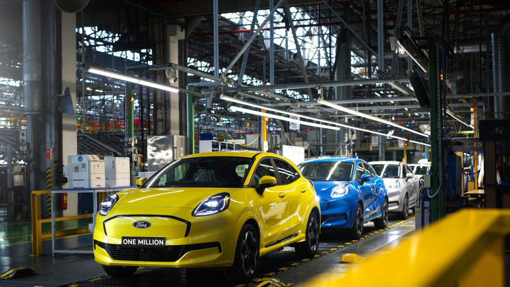 Review Ford Puma în 2026 Merită să cumperi SUV-ul produs la Craiova Avantajele reale legate de consum siguranță și tehnologie