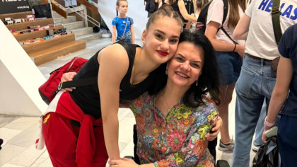 Povestea tulburătoare a tinerei campioane Amalia Lică. De ce a paralizat mama ei brusc de la brâu în jos o însoțește peste tot chiar și așa