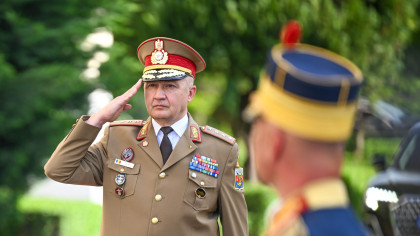 Cine este generalul Vlad Gheorghiță șeful Statului Major al Apărării carieră studii soție. De ce infracțiuni îl acuză DNA