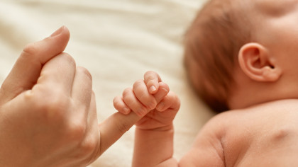 Numele de bebeluși care au cucerit România Care au fost cele mai alese prenume pentru fete și băieți în ultimii ani
