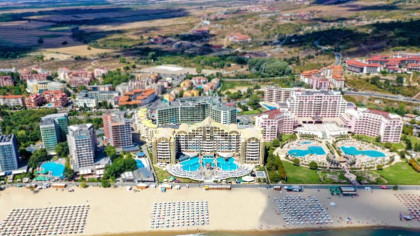 Vacanță de coșmar în Bulgaria pentru o familie de români. Au plătit 1900 de euro pentru un hotel care amendează turiștii care lasă mâncarea în farfurie
